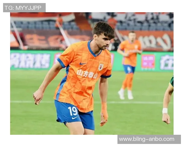 阿卜杜肉苏力告别橙色战袍感谢15年陪伴祝泰山永远辉煌